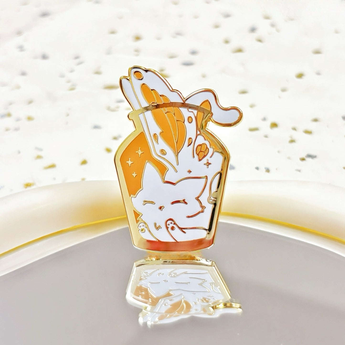 Jardiniere White.ver Hard Enamel Pin