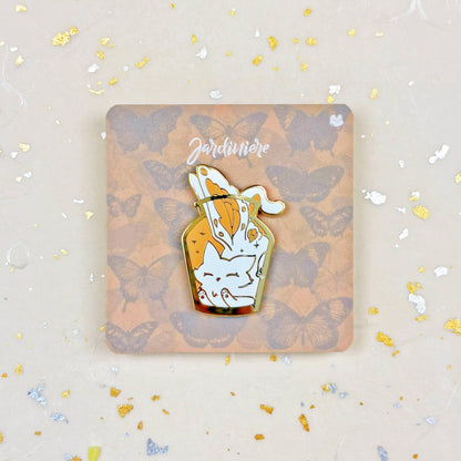 Jardiniere White.ver Hard Enamel Pin